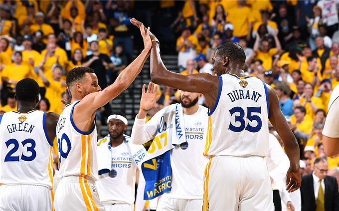 《原神》全新「月之三」版本「终北的夜行诗」今日正式开启！